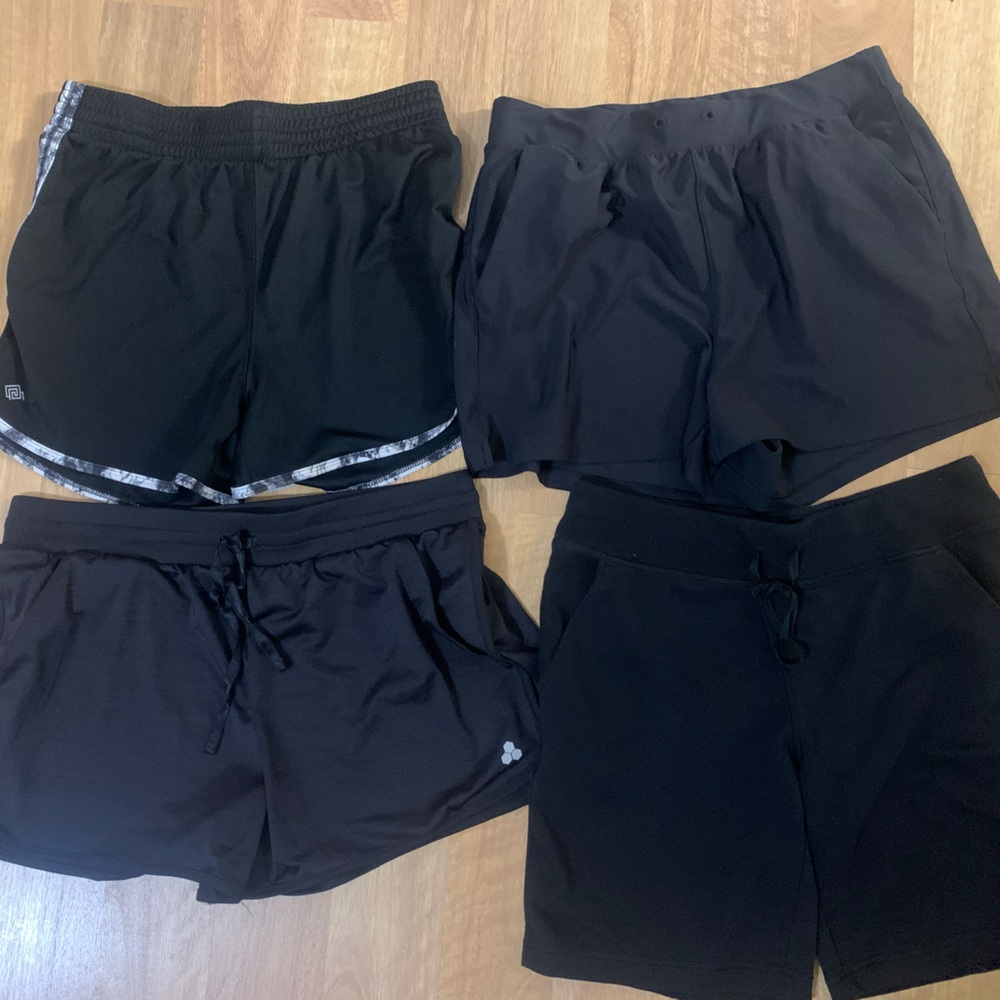 Women’s workout shorts M-L